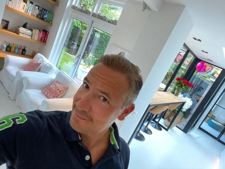 Willem Langenberg shares his experience with hair transplantation at the Zantman Clinic and shows the results.